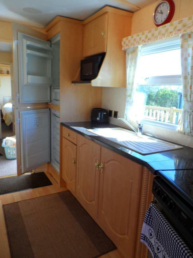 Luxury Mobile Home Near Perranporth Situated On A Quiet Farm Truro Exterior foto