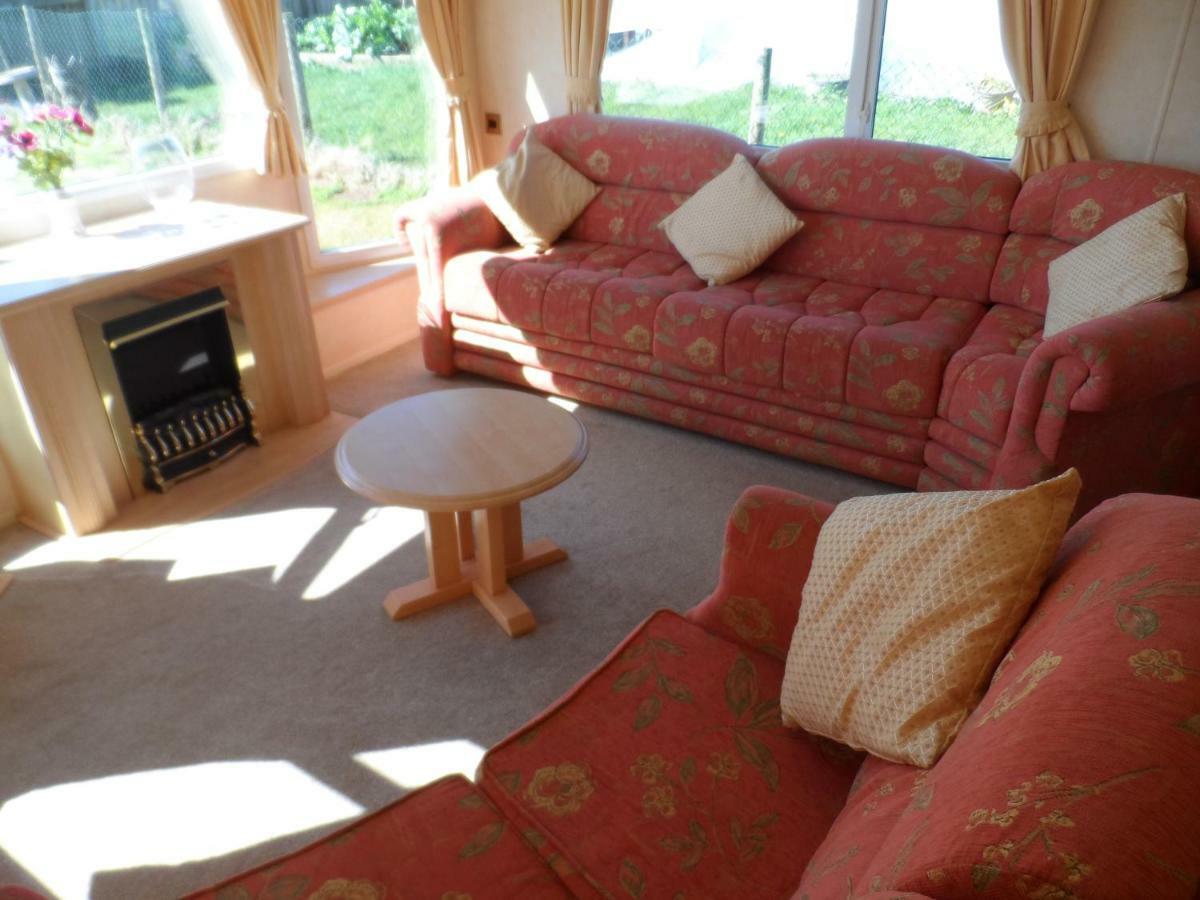 Luxury Mobile Home Near Perranporth Situated On A Quiet Farm Truro Exterior foto