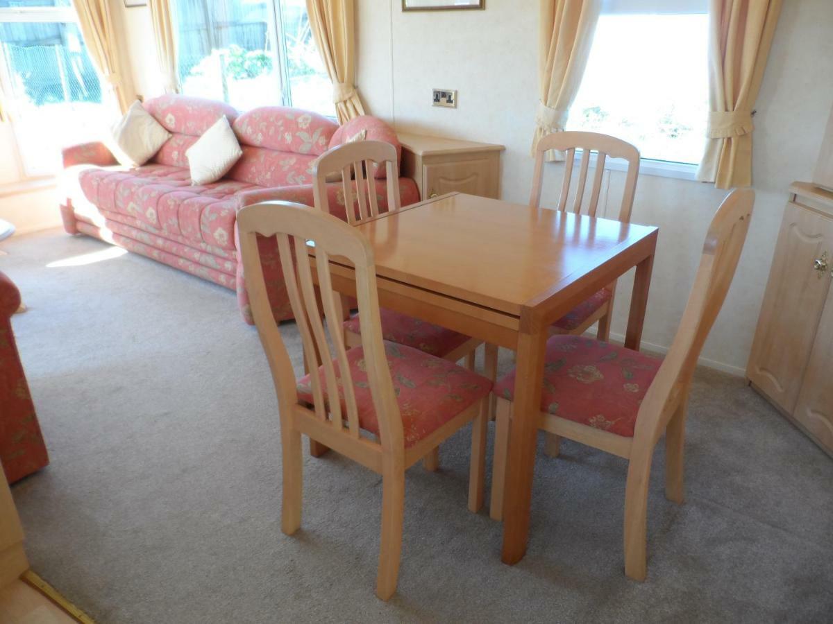 Luxury Mobile Home Near Perranporth Situated On A Quiet Farm Truro Exterior foto